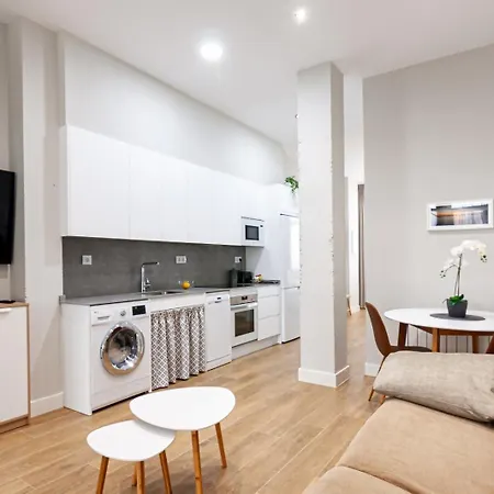Av Poniente Playa Apartment *